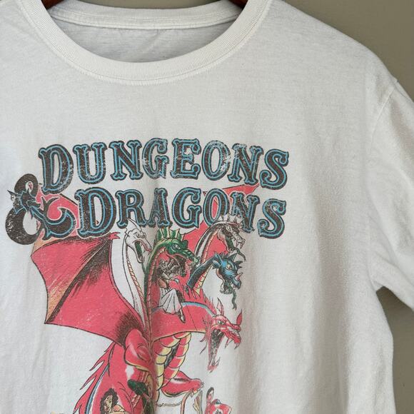 Dungeons & Dragons Graphic Tee Men's Small/Medium Fantasy Cartoon Retro - Picture 2 of 6